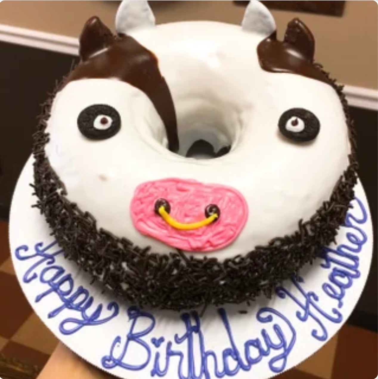 35 Cow Cake Design (Cake Idea) - March 2020 | Cow cakes, Cow birthday cake,  Cow birthday